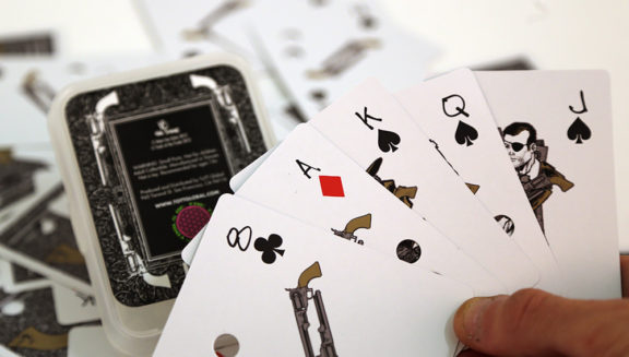 nvd_playing_cards_inhand